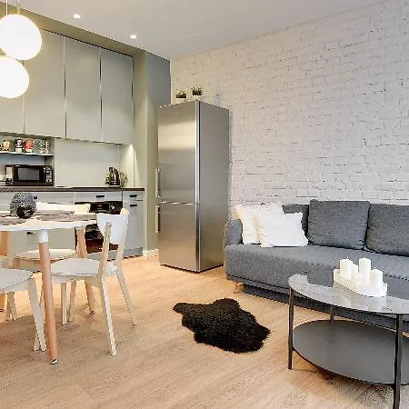 Dom & House - Karlikowska Hotel