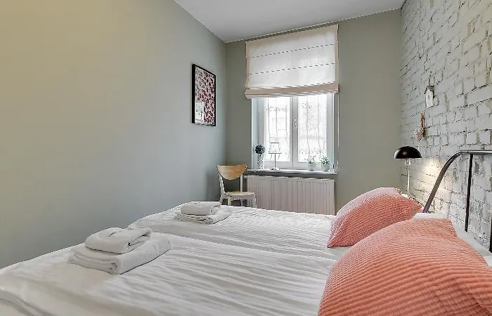 Dom & House - Karlikowska * סופוט