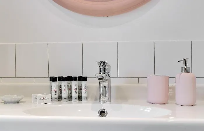 Dom & House - Karlikowska מלון סופוט